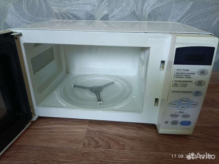 Микроволновая печь LG