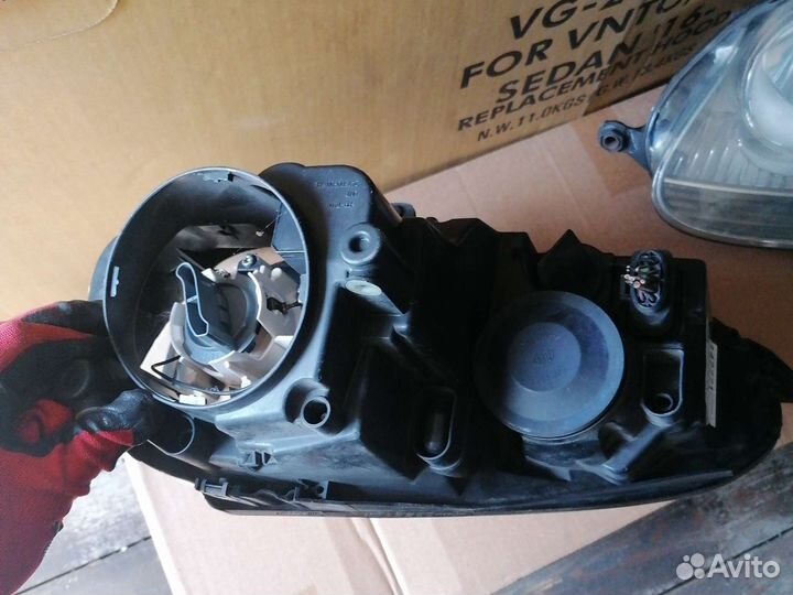 Фары фольцваген гольф 5/golf 5