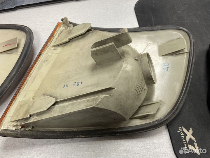 Поворотник R audi 100 c4 1990-1994 год