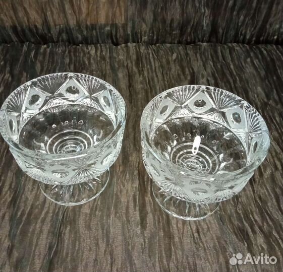 Хрустальная ваза конфетница на ножке времён СССР