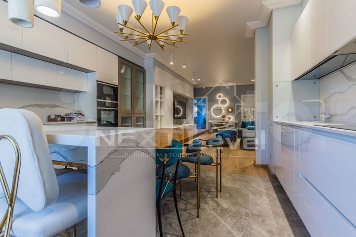 4-к. квартира, 130 м², 3/9 эт.