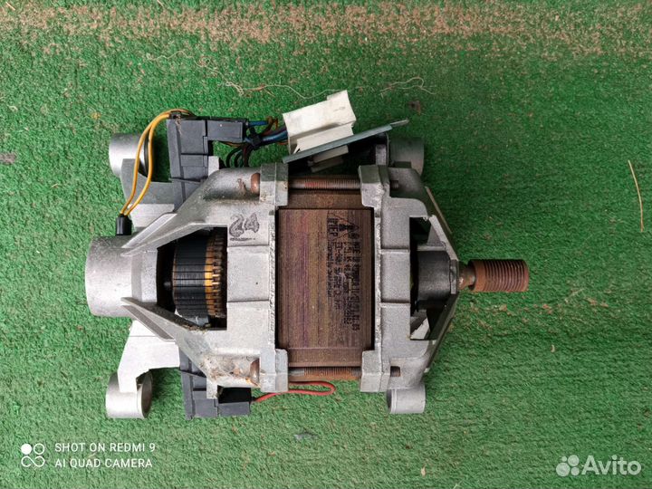 Двигатель Стиральная машина Zanussi ZWS281