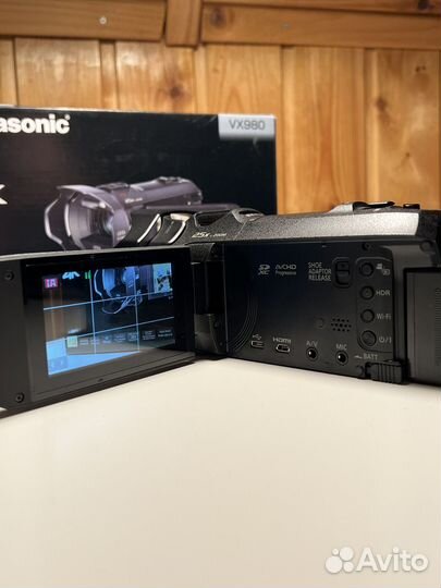 Видеокамера Panasonic HC-VX980