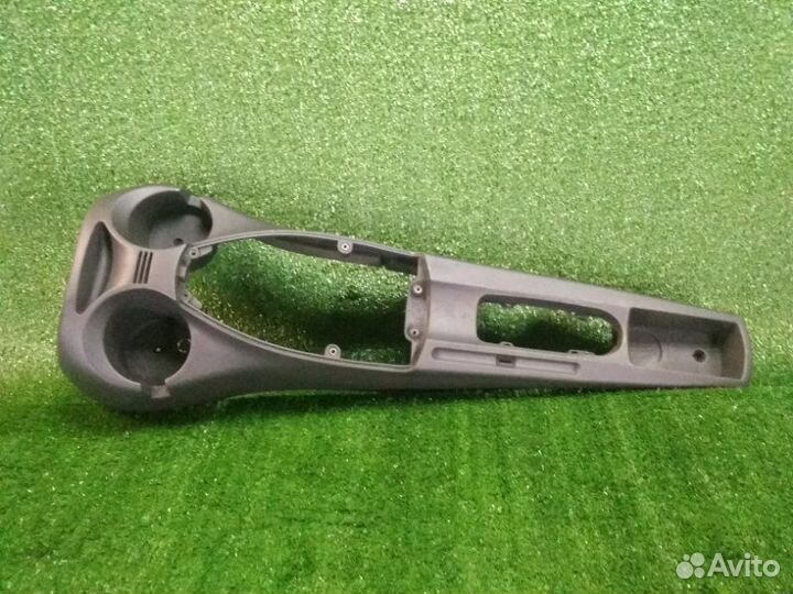 Подлокотник центральная консоль Ford Focus DAW