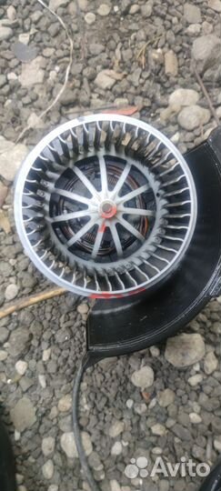 Моторчик печки amarok