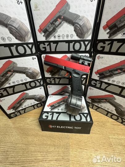 Мощный пистолет Glock 17 на орбизах