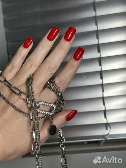 Маникюр и педикюр