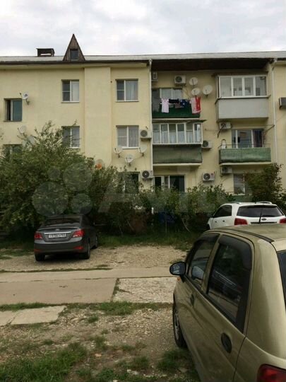 3-к. квартира, 64 м², 1/3 эт.