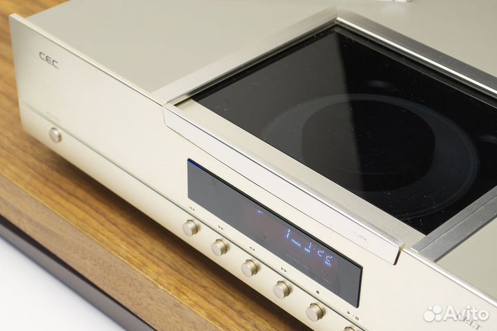 Проигрыватель компакт дисков CEC TL5100