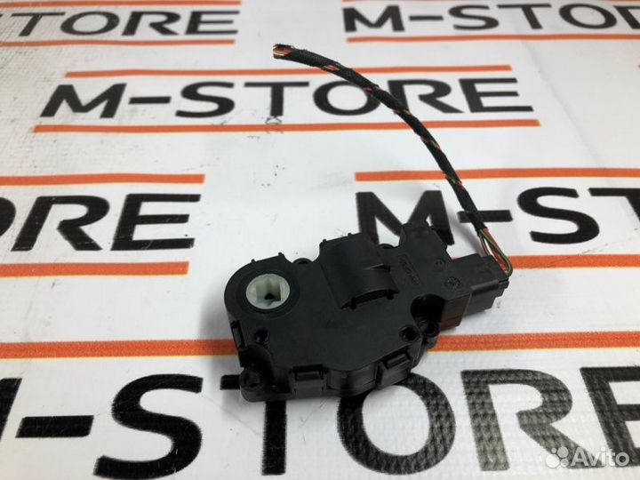 Привод заслонки отопителя Mercedes-Benz M-Class