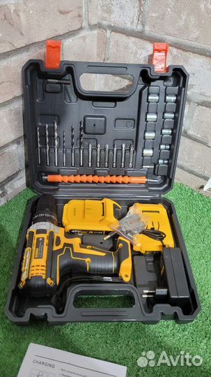 16728. Шуруповерт DeWalt