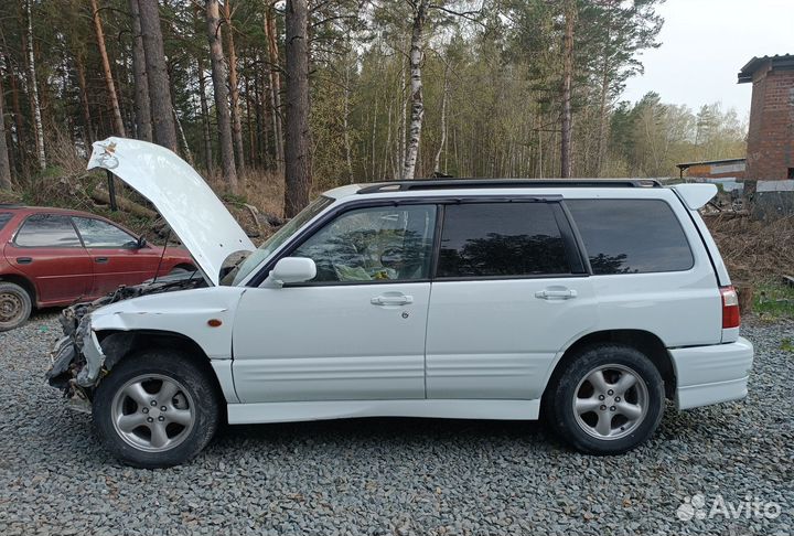 Subaru Forester SF5 в разбор