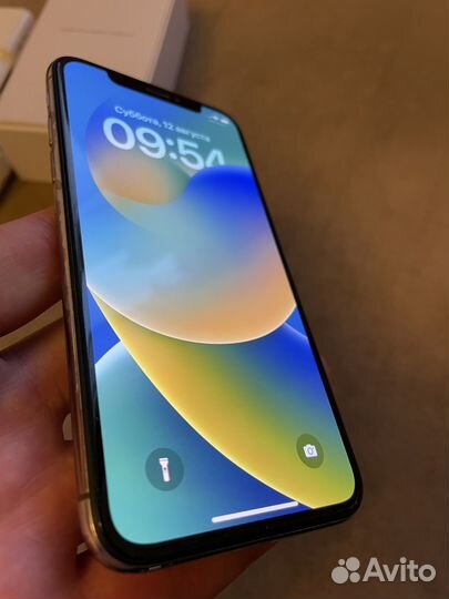 Телефон iPhone xs