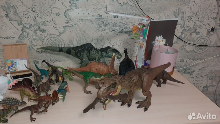 Динозавры jurassic world (Скорпиус)