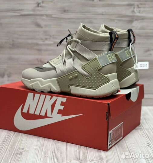 Кроссовки Nike Air Huarache Gripp Desert Ash