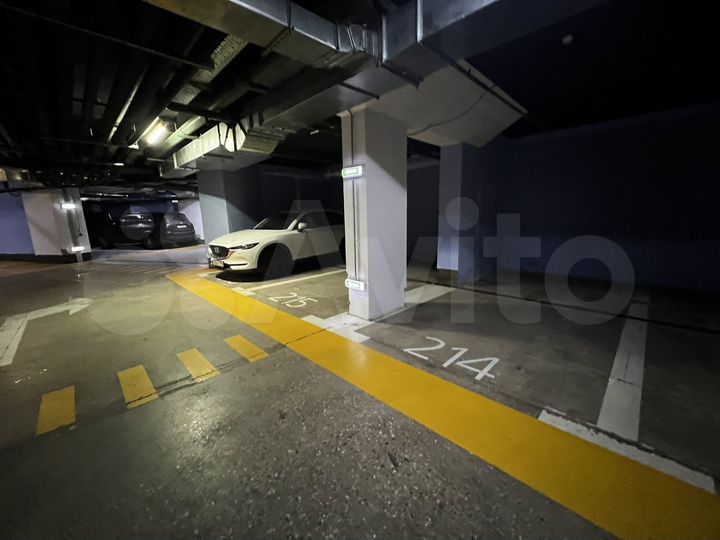 Машиноместо, 15 м²