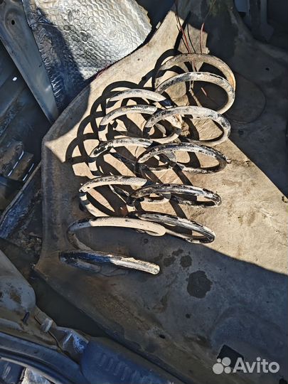 Пружины передние Mitsubishi lancer 8