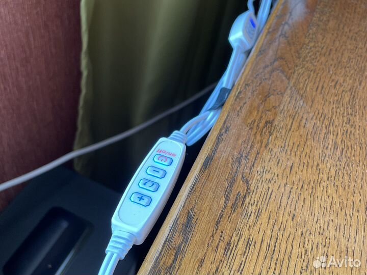 Лампа настольная