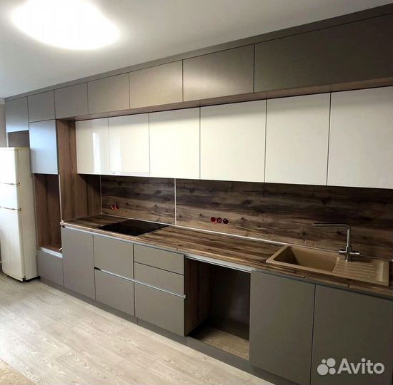 Кухни на заказ с современным стилем