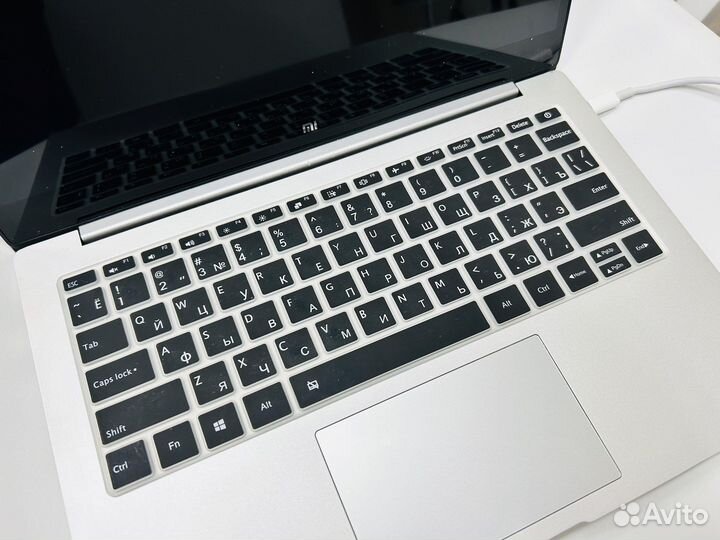 Xiaomi Mi NoteBook Air i5/8Gb/256Gb/GeForce 940MX