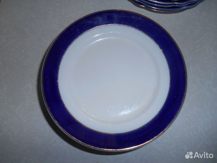 Тарелки, селедочница с кобальтовой каймой