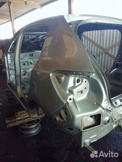 Крыло заднее Renault sandero 2 Лев