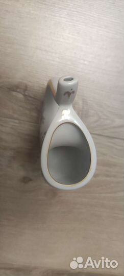 Чашка, поильник, бюветница для минеральной воды