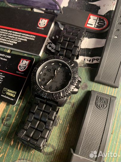 Часы luminox