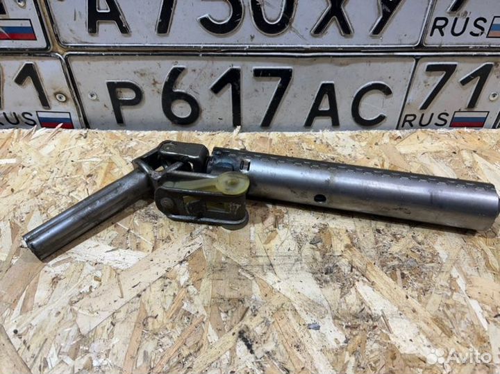 Рулевой карданчик Skoda Octavia 1.6 2003