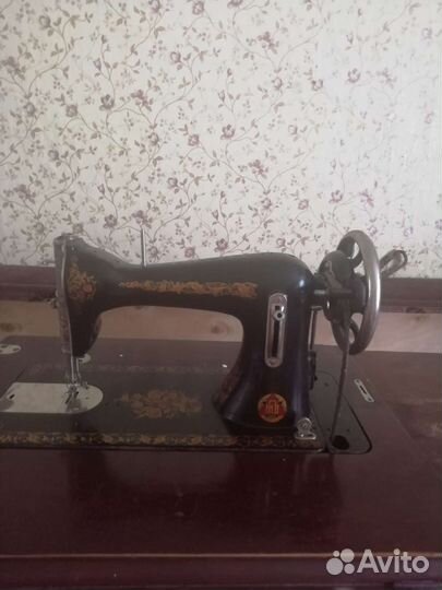 Швейная машина Подольск ручная