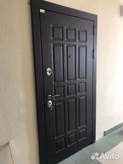 Дверь входная x-28