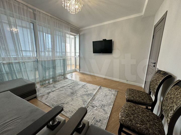 3-к. квартира, 80 м², 5/5 эт.