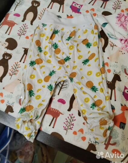 Два пакета с детскими вещами