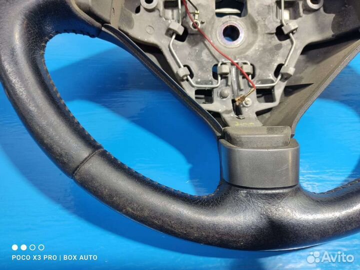 Руль со вставками Пежо 407 Спорт