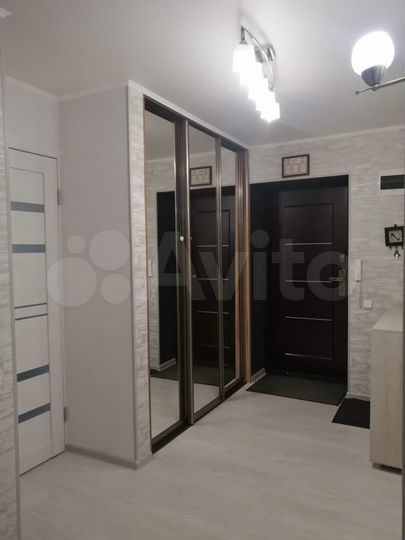 3-к. квартира, 60 м², 5/5 эт.