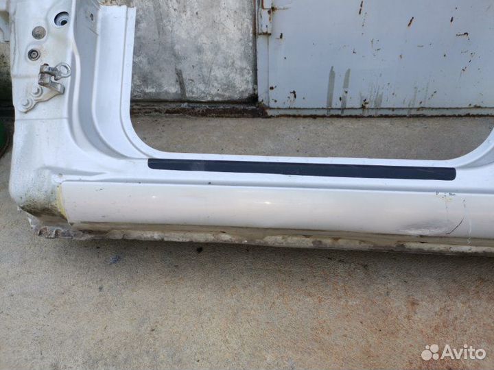 Порог кузова левый Ford Focus 2 Рестайлинг хэтчбек