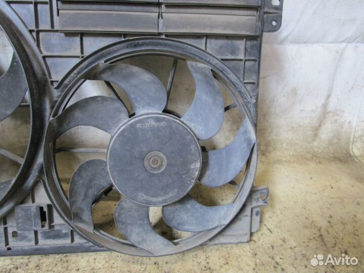 Диффузор в сборе с вентилятором VW Passat CC 2008