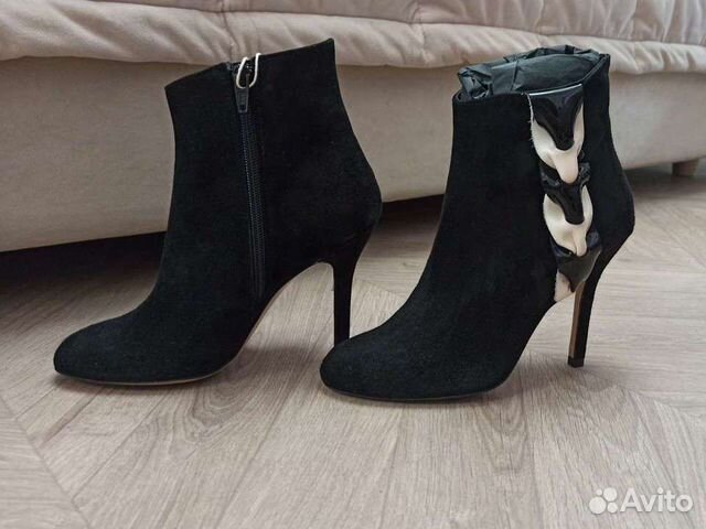 Ботинки натуральная замша 35 размер