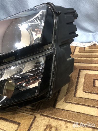 Фара левая Skoda Karoq (2016+)