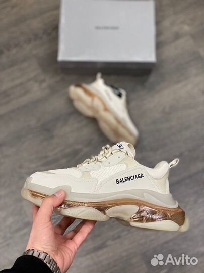 Кроссовки Balenciaga Triple-S Clear Sole Beige