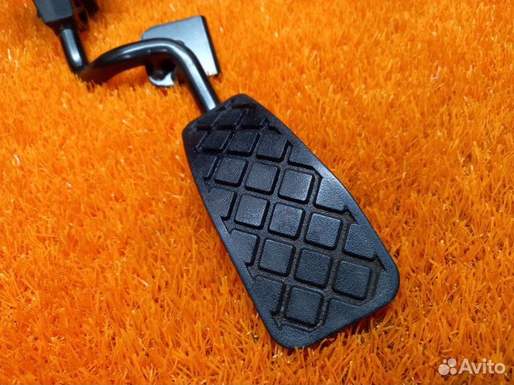 Педаль газа Audi A6 C6/4F ccea 2010