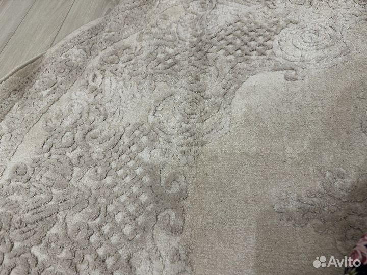 Новый Ковер турецкий с прикроватными ковриками