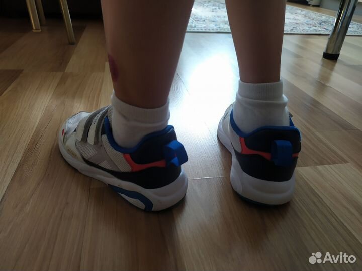 Кроссовки Капика 34