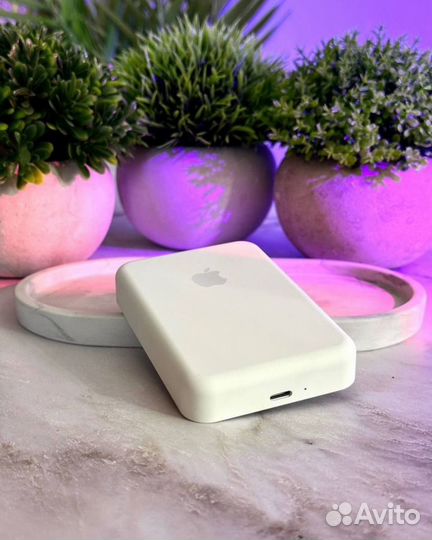 Magsafe battery pack