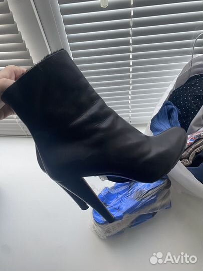 Отдам вещи пакетом женские