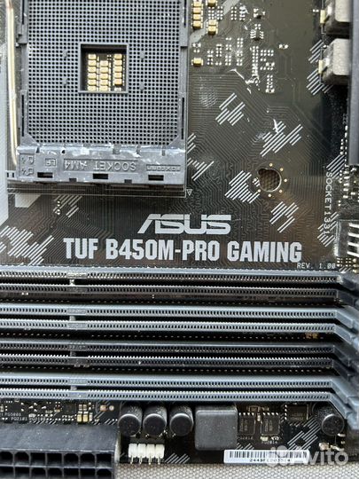 Материнская плата с процессором AMD Ryzen 7 2700X