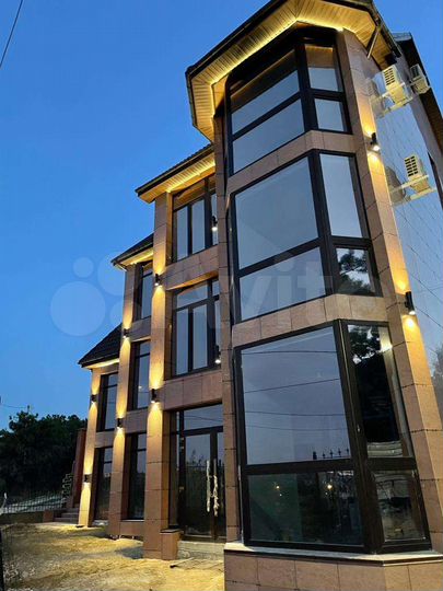 Свободного назначения, 300 м²