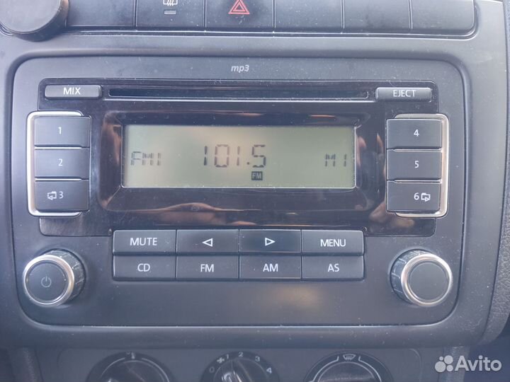Магнитола на Volksvagen polo