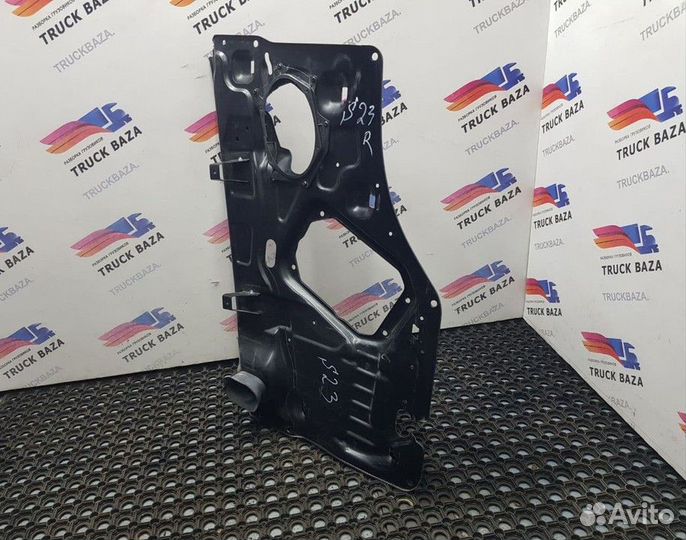 1724880 Накладка двери R Scania 5-series