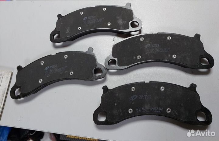 Тормозные колодки пер porsche 911 99135194902